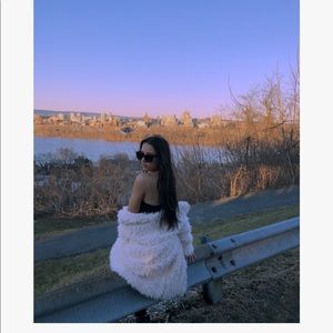 Meet your Posher, Brooke